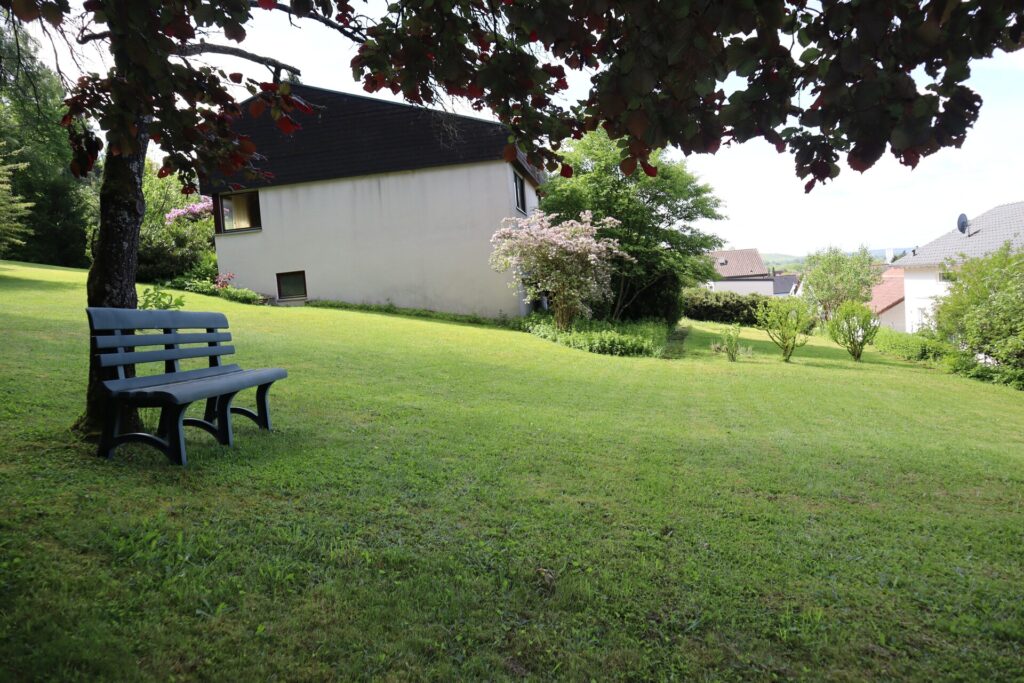 Garten und Haus Nordansicht